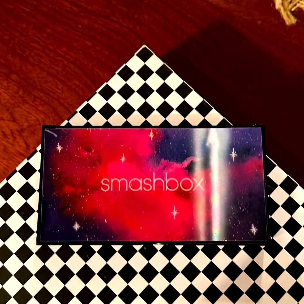 Smashbox cover shot: nova eye pallet
